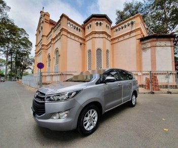 Toyota Innova    2018 - Cần bán lại xe Toyota Innova đời 2018, màu bạc 