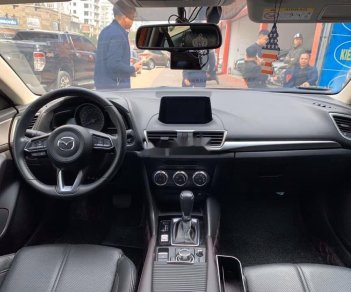 Mazda 3 2018 - Bán xe Mazda 3 sản xuất năm 2018, màu đỏ, giá 640tr