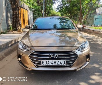 Hyundai Elantra 2016 - Bán ô tô Hyundai Elantra sản xuất năm 2016, màu nâu, giá chỉ 569 triệu