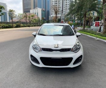 Kia Rio 2013 - Cần bán gấp Kia Rio sản xuất năm 2013, màu trắng, xe nhập như mới, 385 triệu