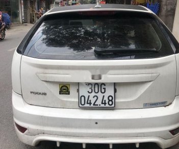 Ford Focus 2010 - Bán Ford Focus sản xuất 2010, màu trắng, giá tốt