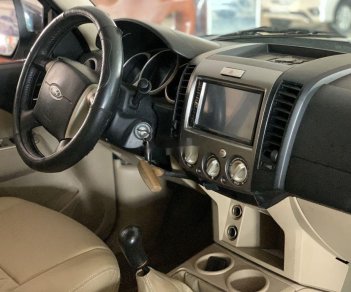 Ford Everest     2010 - Bán ô tô Ford Everest năm sản xuất 2010