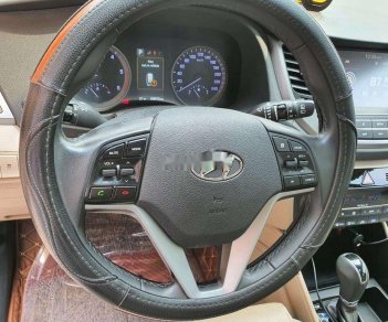 Hyundai Tucson   2017 - Cần bán xe cũ Hyundai Tucson đời 2017, giá 830tr