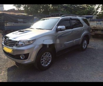 Toyota Fortuner 2013 - Bán Toyota Fortuner MT năm sản xuất 2013 số sàn