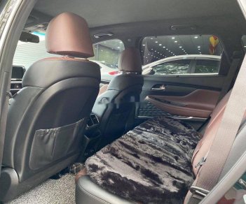 Hyundai Santa Fe 2.4AT Premium  2019 - Cần bán xe Hyundai Santa Fe 2.4AT Premium 2019, màu đỏ