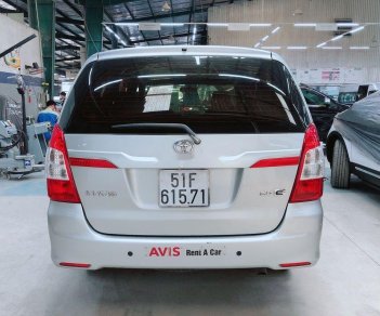Toyota Innova   2016 - Bán ô tô Toyota Innova sản xuất 2016, màu bạc
