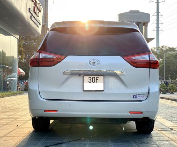 Toyota Sienna Limidted 2018 - Bán phá giá thị trường với chiếc  Toyota Sienna Limidted sản xuất 2018, màu trắng, nhập khẩu