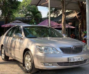 Toyota Camry   2004 - Cần bán xe Toyota Camry 2004, màu bạc, giá 350tr