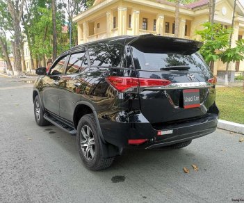 Toyota Fortuner 2018 - Tư nhân cần bán chiếc Toyota Fortuner MT, máy dầu, đời 2018, màu đen, nhập khẩu nguyên chiếc