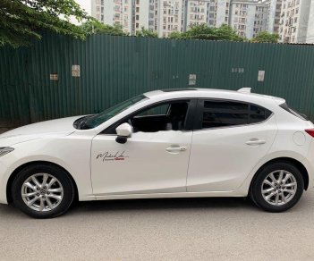 Mazda 3   2015 - Cần bán xe Mazda 3 đời 2015, màu trắng, nhập khẩu, giá tốt