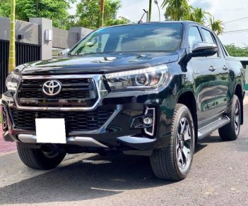 Toyota Hilux 2019 - Bán xe Toyota Hilux 2.8G năm 2019, màu đen, nhập khẩu