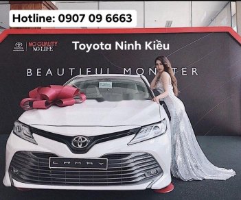 Toyota Camry  2.5Q   2019 - Bán Toyota Camry 2.5Q sản xuất 2019, xe nhập