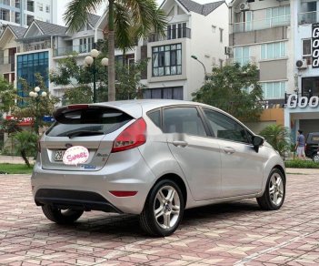 Ford Fiesta   2011 - Bán Ford Fiesta đời 2011, màu bạc, giá chỉ 290 triệu