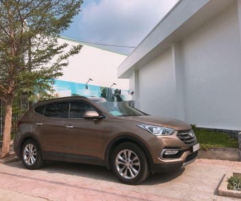 Hyundai Santa Fe   2017 - Bán Hyundai Santa Fe năm 2017, màu nâu, giá 830tr