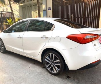 Kia K3 2016 - Cần bán gấp Kia K3 1.6AT đời 2016, màu trắng số tự động, giá tốt