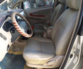 Toyota Innova 2007 - Cần bán xe Toyota Innova đời 2007, màu bạc xe gia đình