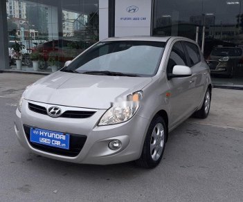 Hyundai i20    2011 - Cần bán Hyundai i20 1.4AT năm 2011, màu bạc, nhập khẩu số tự động
