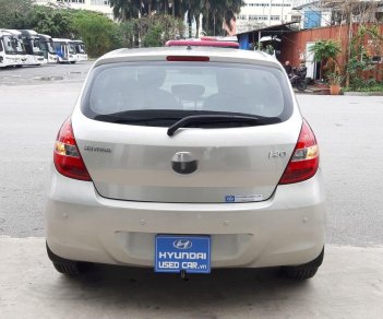 Hyundai i20    2011 - Cần bán Hyundai i20 1.4AT năm 2011, màu bạc, nhập khẩu số tự động