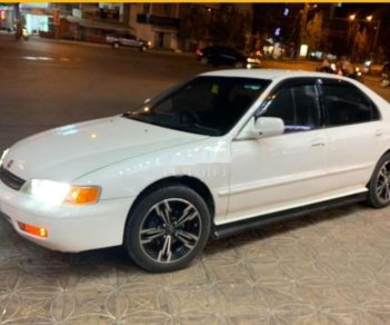 Honda Accord   1995 - Bán xe Honda Accord năm 1995, màu trắng, xe nhập, giá chỉ 142 triệu