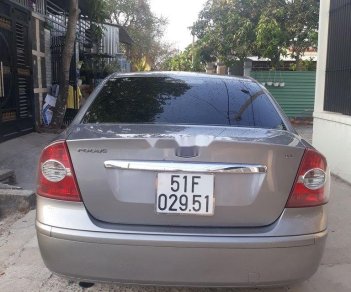 Ford Focus   2009 - Bán Ford Focus đời 2009, màu bạc xe gia đình, giá 225tr