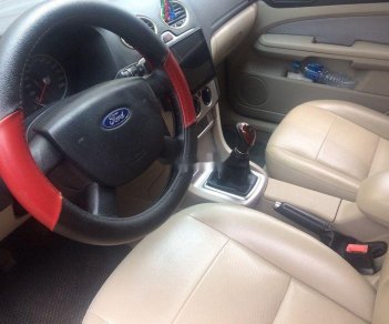 Ford Focus 2017 - Cần bán xe Ford Focus sản xuất năm 2017, màu đen, giá 210tr