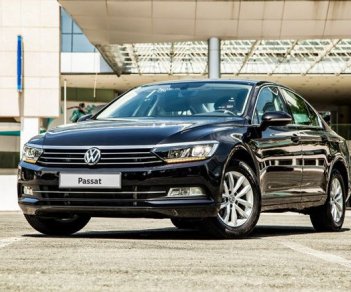 Volkswagen Passat 2018 - Siêu giảm giá với chiếc Volkswagen Passat đời 2018, màu trắng, nhập khẩu nguyên chiếc