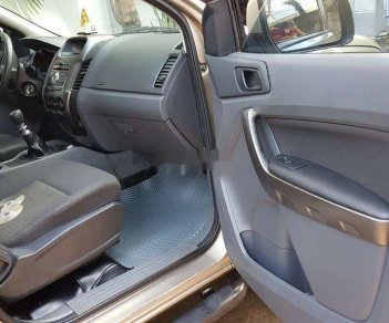 Ford Ranger    2013 - Cần bán lại xe Ford Ranger năm 2013, màu ghi vàng