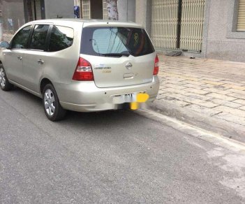 Nissan Livina 2010 - Cần bán lại xe Nissan Livina năm sản xuất 2010, màu bạc