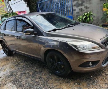 Ford Focus 2013 - Cần bán xe Ford Focus 1.8AT sản xuất năm 2013 số tự động