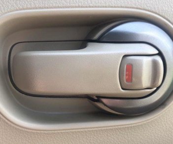 Nissan Grand livina   2011 - Bán Nissan Grand livina đời 2011, màu bạc, xe gia đình, giá tốt