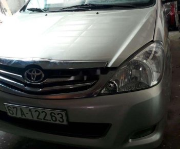 Toyota Innova 2007 - Cần bán gấp Toyota Innova đời 2007, màu bạc