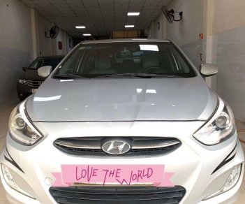 Hyundai Accent   2015 - Bán Hyundai Accent 2015, màu bạc, xe nhập 