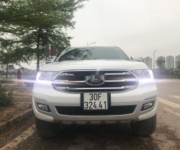 Ford Everest   2018 - Cần bán gấp Ford Everest năm sản xuất 2018, màu trắng, nhập khẩu nguyên chiếc