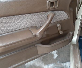 Toyota Camry 1987 - Bán Toyota Camry ư sản xuất năm 1987, màu vàng, nhập khẩu, giá 75tr