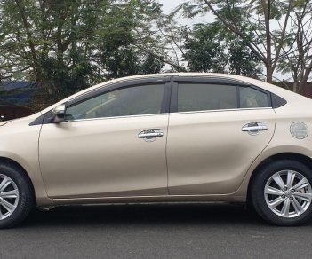 Toyota Vios 2017 - Bán Toyota Vios bản E đời 2017, màu kem (be), giá rẻ 