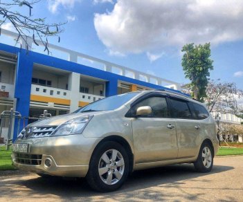 Nissan Grand livina   2011 - Bán Nissan Grand livina đời 2011, màu bạc, xe gia đình, giá tốt