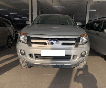 Ford Ranger 2014 - Cần bán gấp Ford Ranger XLS MT đời 2014, màu bạc, nhập khẩu nguyên chiếc số sàn giá cạnh tranh