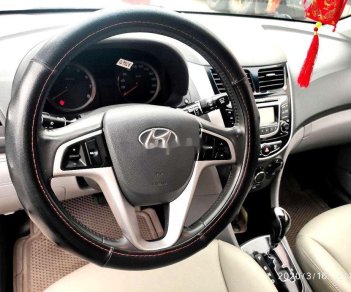 Hyundai Accent 2014 - Bán xe Hyundai Accent AT sản xuất 2014, màu đỏ, xe nhập số tự động