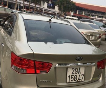 Kia Forte 2010 - Cần bán Kia Forte sản xuất năm 2010, màu xám, giá chỉ 285 triệu