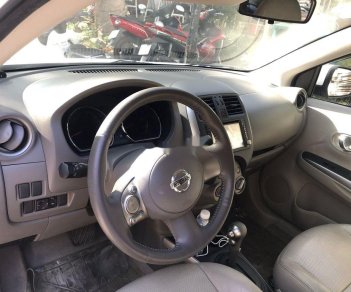 Nissan Sunny 2013 - Cần bán gấp Nissan Sunny đời 2013, màu trắng, 325 triệu