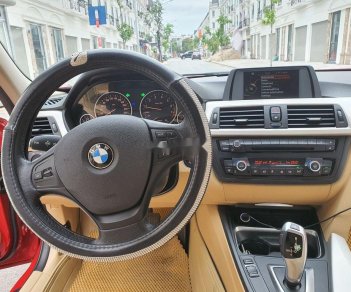 BMW 3 Series    320i  2015 - Cần bán gấp BMW 3 Series 320i sản xuất 2015, màu đỏ, xe nhập như mới