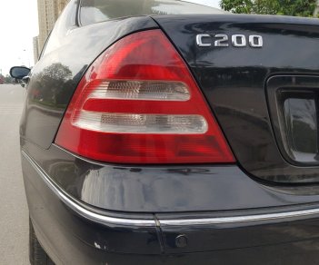 Mercedes-Benz C class C200 2003 - Bán Mercedes C200 sản xuất năm 2003, màu đen, giá rẻ