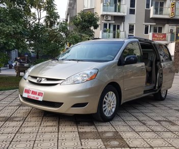 Toyota Sienna 2007 - Cần bán xe Toyota Sienna đời 2007, màu kem be, xe nhập khẩu, xe gia đình sử dụng