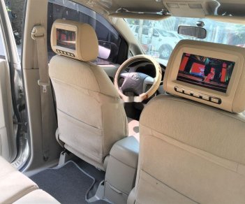 Toyota Innova 2015 - Bán ô tô Toyota Innova năm 2015, màu bạc