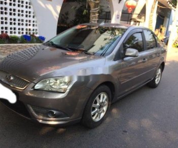 Ford Focus 2009 - Cần bán gấp Ford Focus năm sản xuất 2009, màu xám, giá chỉ 270 triệu