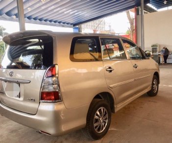 Toyota Innova   2012 - Bán Toyota Innova năm sản xuất 2012, màu bạc, xe gia đình 