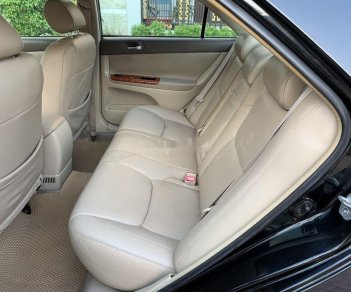 Toyota Camry 2005 - Cần bán lại xe Toyota Camry năm sản xuất 2005, màu đen, 355 triệu