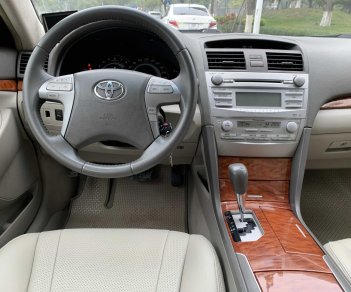 Toyota Camry 2008 - Bán nhanh giá thấp với chiếc Toyota Camry sản xuất năm 2008, màu đen