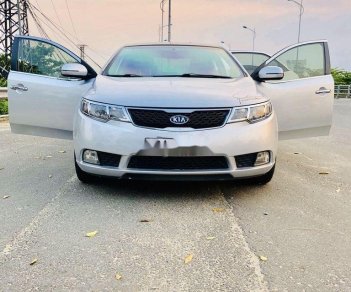 Kia Forte 2011 - Cần bán Kia Forte sản xuất 2011, màu bạc