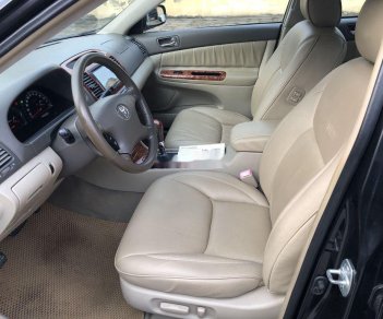 Toyota Camry    2004 - Bán ô tô Toyota Camry sản xuất năm 2004